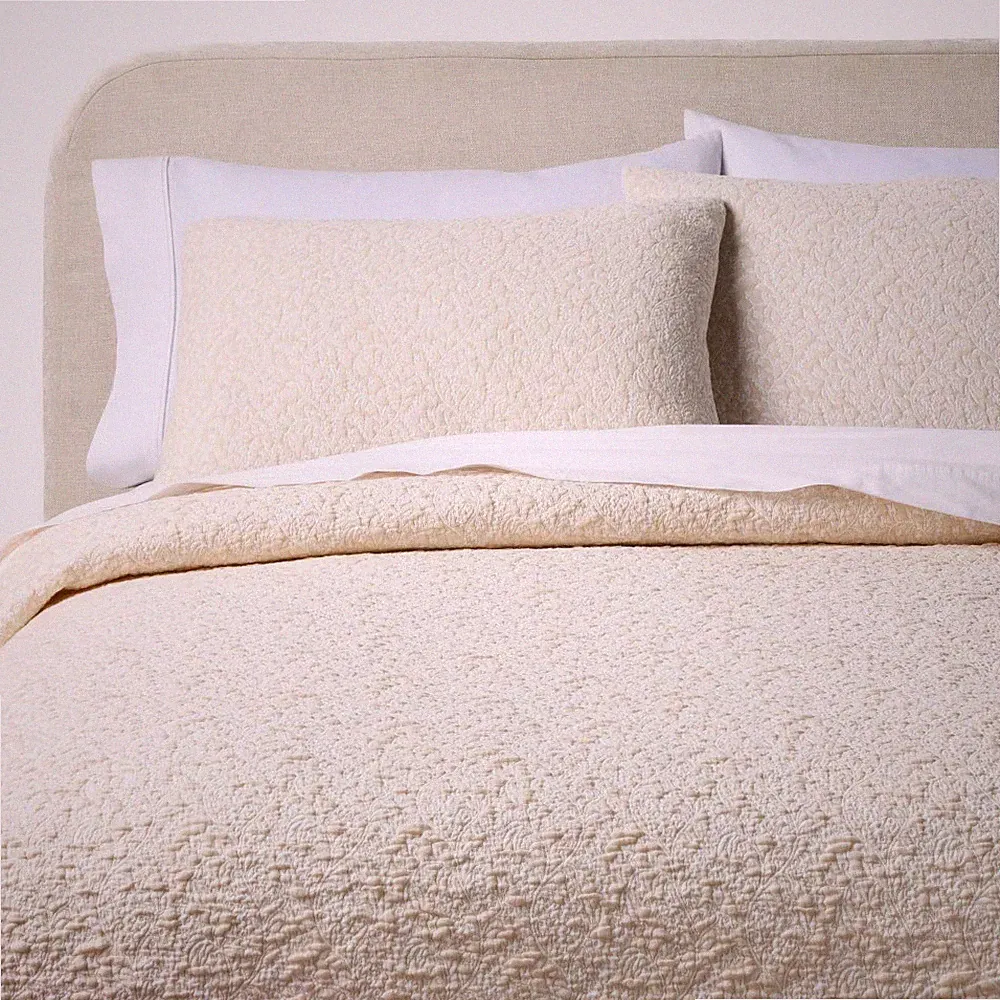 3pc Full/Queen Reversible Lightweight Matelasse Quilt and Shams Set Vine