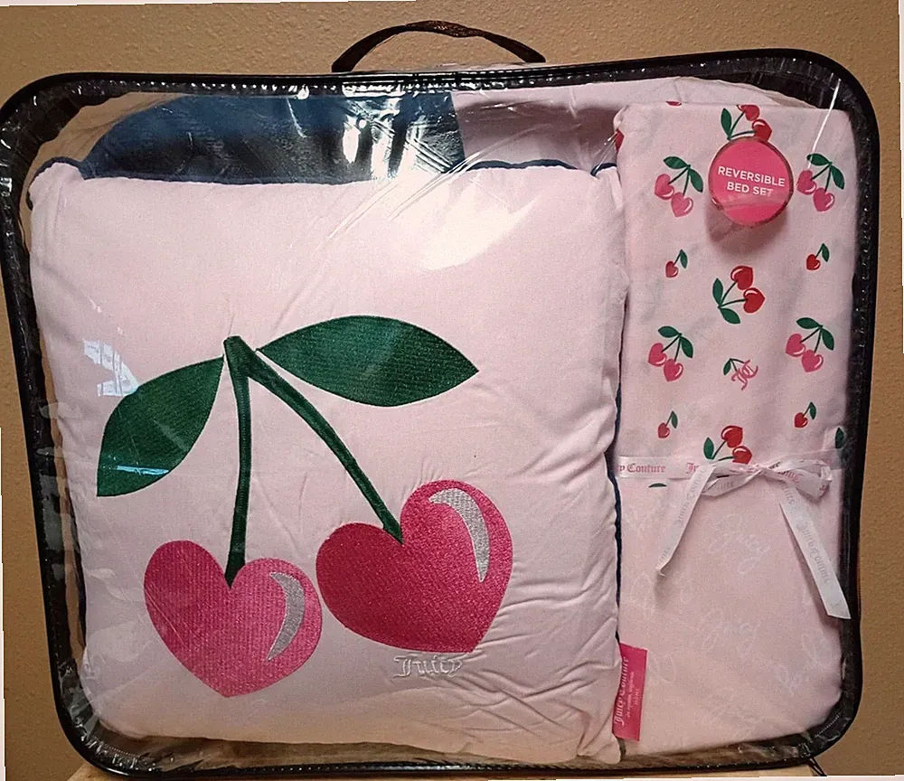 Juicy Couture Reversible Pink/Blue TWIN 6p Comforter Set w/Cherry Sheets &Pillow