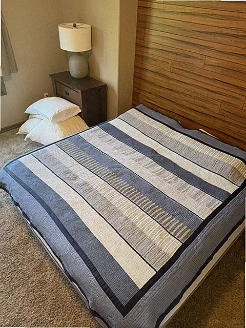 NAUTICA Gorgeous Blue And White Cotton Reversible Quilt F/Q Size 80” X 81”